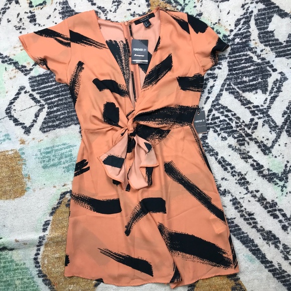Forever 21 Dresses & Skirts - NWT Forever 21 Black and Ginger Dress